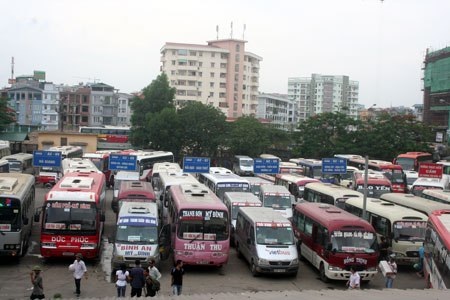 Bài 15: Vụ “vỡ trận” bến xe Mỹ Đình: Thêm văn bản “khóc mướn” cho “nhóm lợi ích” - 1 Vụ “vỡ trận” bến xe Mỹ Đình: Thêm văn bản “khóc mướn” cho “nhóm lợi ích”
