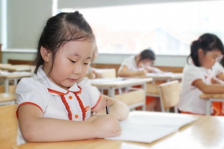 Cần chuẩn bị những gì cho con vào lớp 1? - 4 Lớp 1 vô cùng quan trọng đối với các bé