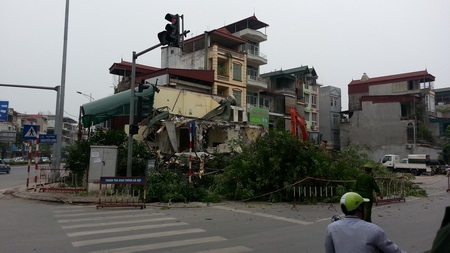 Cưỡng chế nhà dân khi Thủ tướng đã yêu cầu tạm dừng - 1 Tại sao nhiều lần sửa dự án?