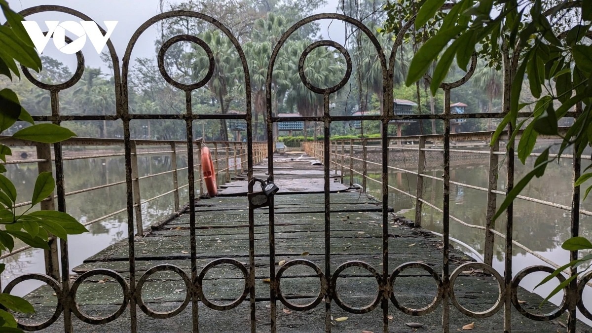 View - Hanoi Botanical Garden deteriorates due to delayed renovation