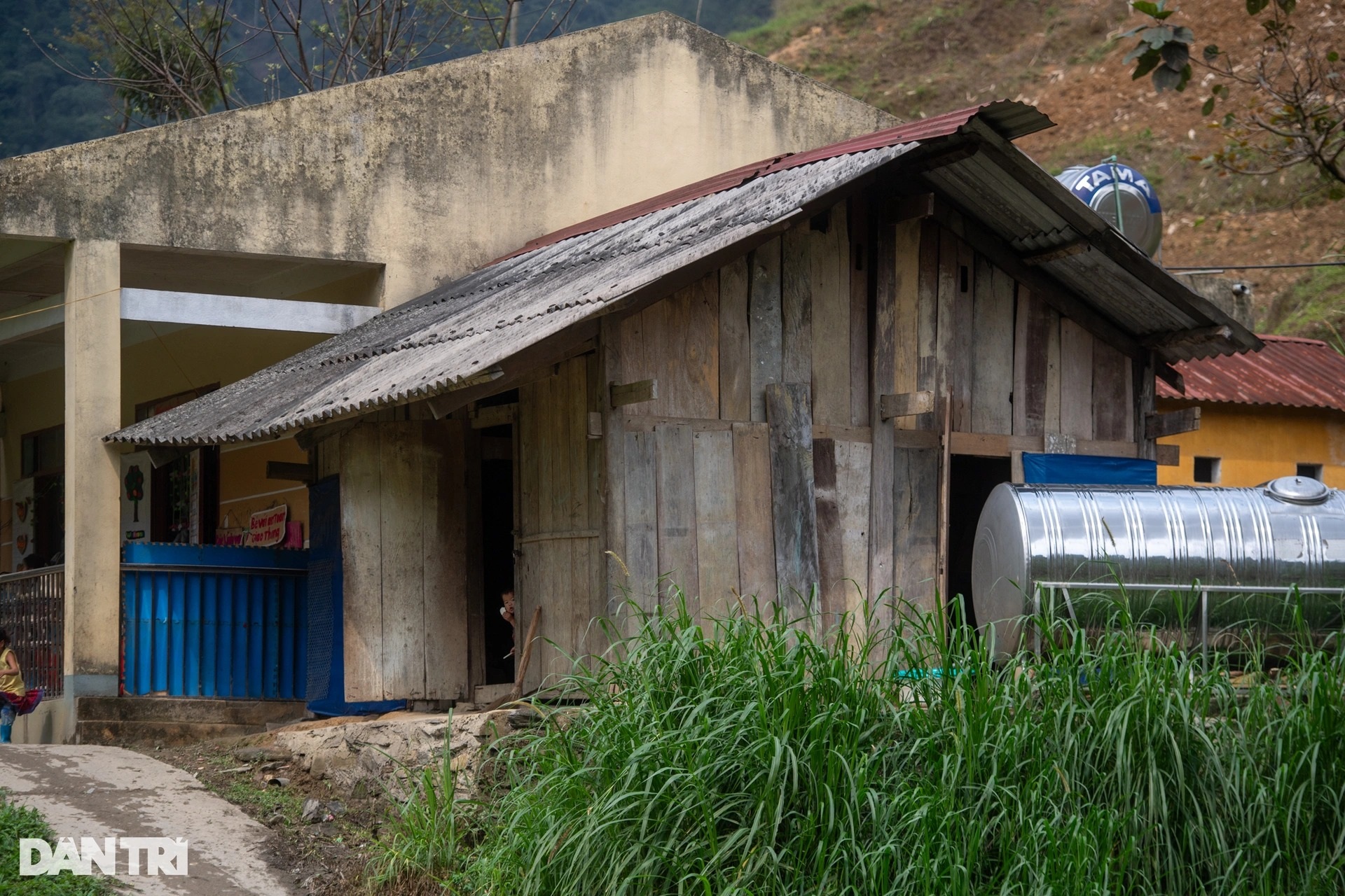 View - Dantri supports construction of new school facility in Cao Bang