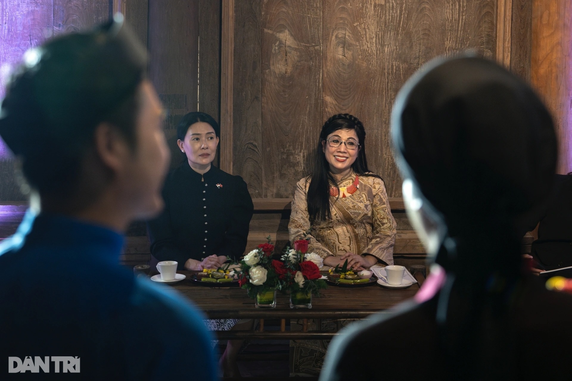 View - Singaporean PM's wife visits Vietnam Museum of Ethnology