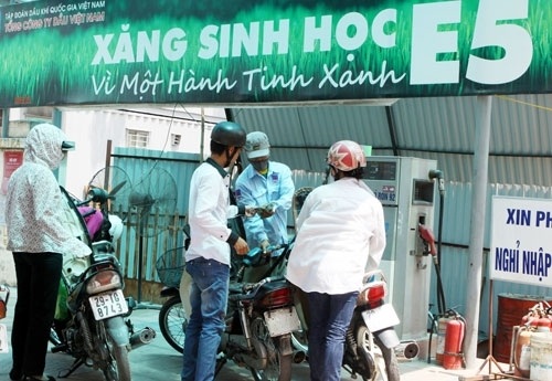 Xăng sinh học E5 sắp có cơ hội "hồi sinh"? - 1 Giá xăng sinh học dự kiến sẽ hấp dẫn hơn sau khi điều chỉnh các chính sách thuế.
