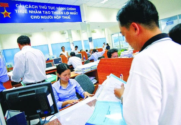 Công chức thuế được điều tra, khởi tố: Lo "vừa đá bóng vừa thổi còi" - 1 Bộ Tài chính muốn thêm chức năng điều tra, khởi tố cho cơ quan thuế nhưng các bộ ngành cho rằng cần phải cân nhắc thêm.