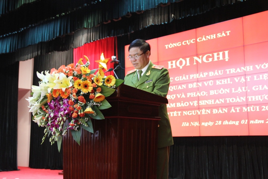 Thiếu tướng Trần Văn Vệ.