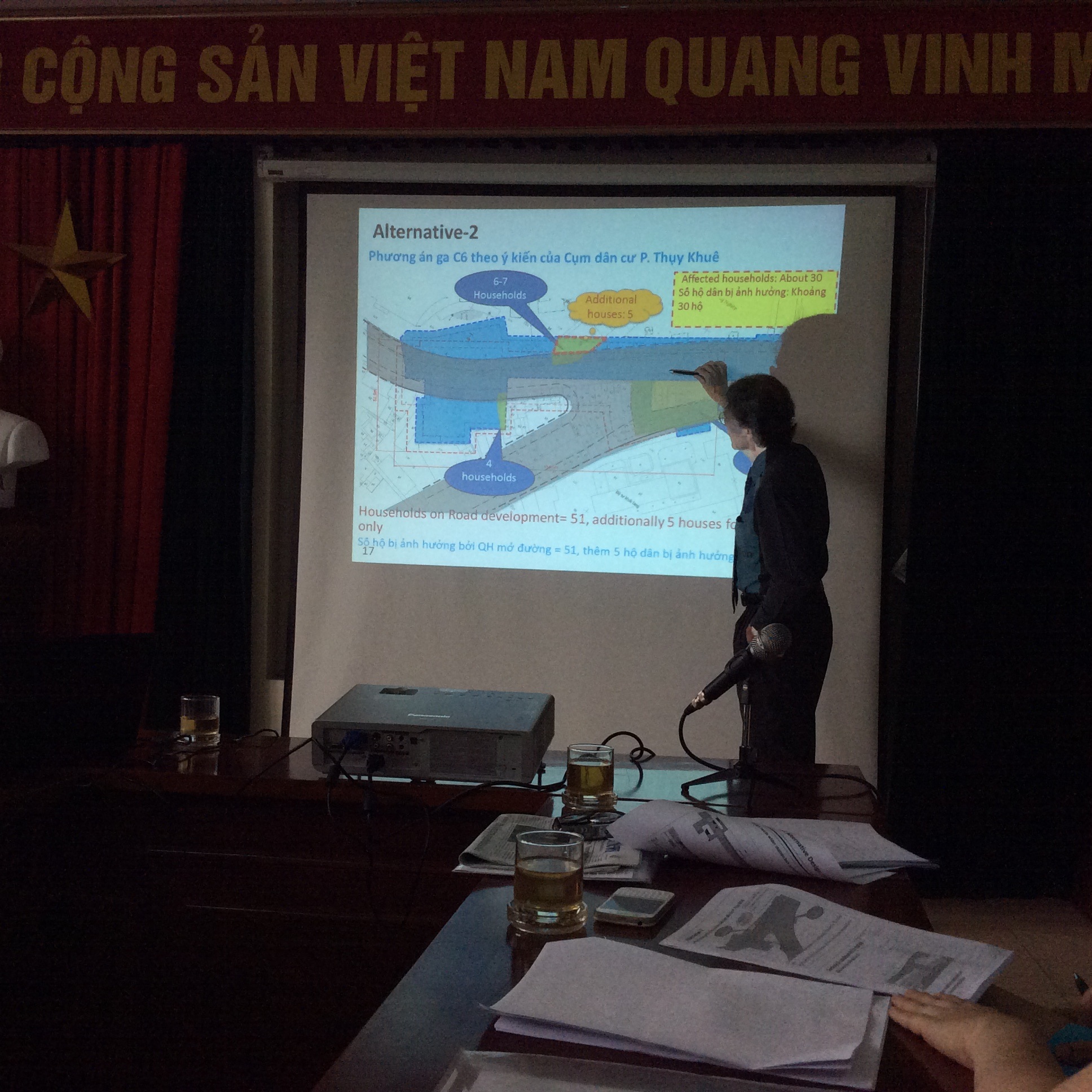TS. Wessels (Đức) trình bày về bất hợp lý của ga C6.