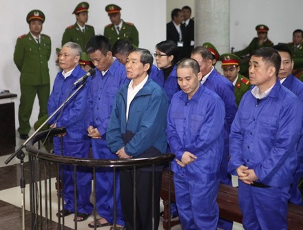 “Tài sản thuộc sở hữu nhà nước là của chùa” ?! - 1 S