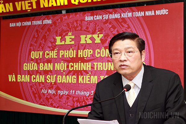 Ban Nội chính Trung ương mở rộng phối hợp trong phòng chống tham nhũng - 3 Ông Phan Đình Trạc - Phó trưởng ban thường trực Ban Nội chính Trung ương.