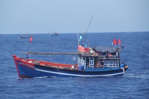 Sử dụng biển: Lợi ích kinh tế phải gắn với quốc phòng, an ninh - 1 Sử dụng biển: Lợi ích kinh tế phải gắn với quốc phòng, an ninh