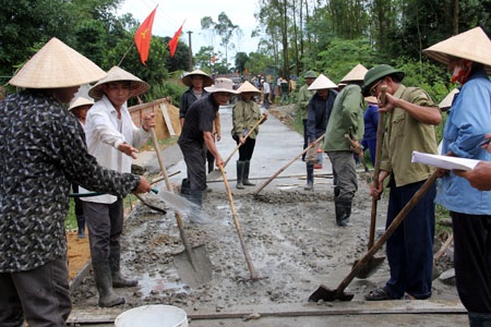Nước ngoài phát hiện “hộ” tiêu cực chứng tỏ chống tham nhũng có vấn đề! - 1 Một dự án phát triển giao thông nông thôn của Bộ Giao thông vận tải (Ảnh minh họa)
