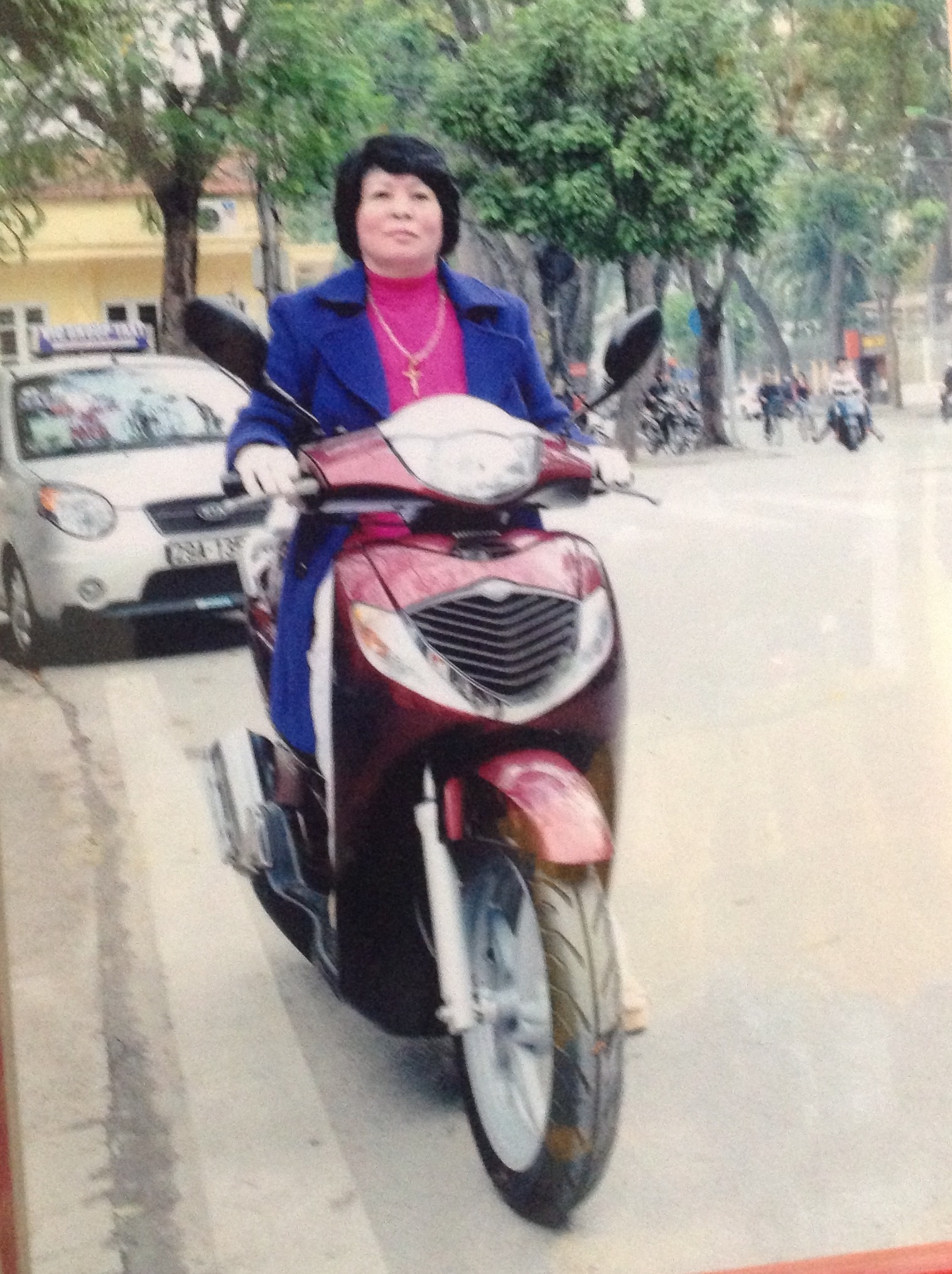 Không khởi tố vụ chết bất thường tại trụ sở UBND phường - 1 Bà Nguyễn Hồng Lương (ảnh chụp lại).