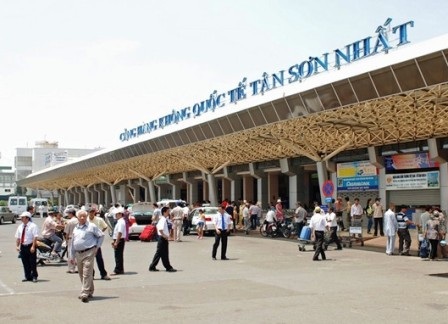 Báo cáo Bộ trưởng Thăng thời gian sửa chữa sân bay Tân Sơn Nhất