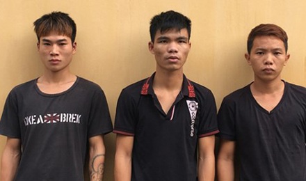 Trả thù em, đâm nhầm anh cướp xe ô tô - 2 Các đối tượng bị bắt giữ.