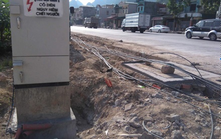 Sai phạm tại dự án cao tốc Hạ Long - Vân Đồn: Chủ tịch TP Cẩm Phả nhận trách nhiệm - 2 Các nhà thầu đua nhau làm sai thiết kế, sai hồ sơ thầu.