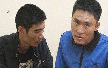 
Hai đối tượng bị cáo buộc tấn công nạn nhân để cướp điện thoại.
