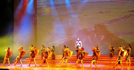 Tiết mục thể hiện tình đoàn kết, hữu nghị 4 nước