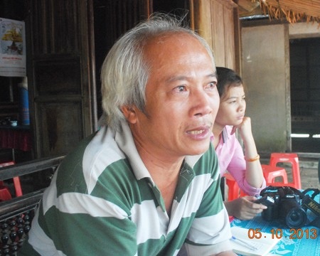 Các vị lãnh đạo địa phương họp bàn lập tiểu ban tổ chức lễ tang tại quê nhà