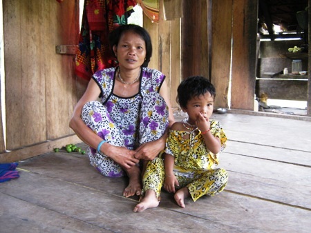 Những văn hoa độc đáo trên chiếc nồi đồng