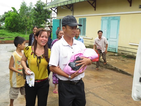 Y tá đã tiêm nhầm thuốc cho 3 trẻ sơ sinh ở Quảng Trị - 1 3 trẻ sơ sinh tử vong là do y tá tiêm nhầm thuốc