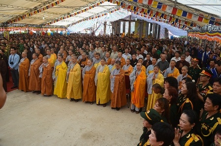 Hơn 5.000 người tham gia Đại lễ cầu siêu tri ân các anh hùng, liệt sĩ