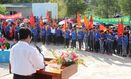 Yêu cầu Trung Quốc rút ngay giàn khoan Hải Dương - 981 khỏi vùng biển Việt Nam.