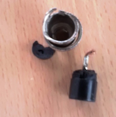 Hai đối tượng lạ mặt đâm tê liệt trạm cân ở Quảng Trị - 1 Thiết bị giúp camera nhận diện hình ảnh xe đã bị hư hỏng