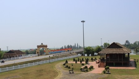 Khu di tích lịch sử Hiền Lương - Bến Hải