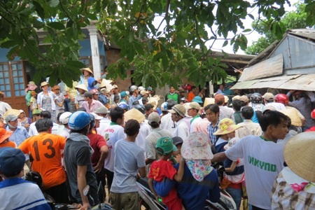 Thi thể nạn nhân đã được người thân và địa phương đưa về lo hậu sự