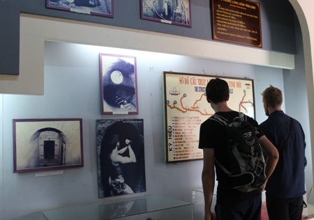 Khu vực hầm để tránh bom khoan của kẻ thù