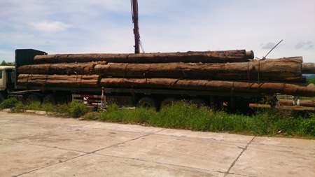 Cả 2 xe đều chở vượt quá tải trọng cho phép trên 50%