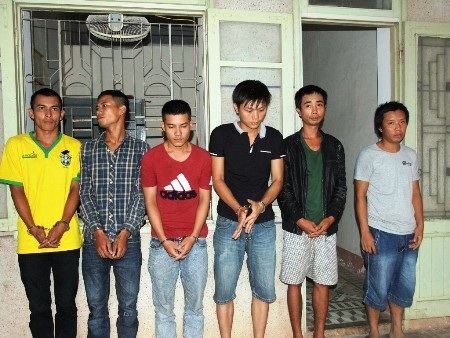 Khởi tố nhóm đối tượng chuyên trấn lột xe "né" trạm cân - 1 6 đối tượng bị công an bắt giữ