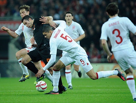 Toàn cảnh trận thua “đau đớn” của tuyển Anh trước Hà Lan - 11 Toàn cảnh trận thua “đau đớn” của tuyển Anh trước Hà Lan