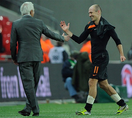 Toàn cảnh trận thua “đau đớn” của tuyển Anh trước Hà Lan - 19 Toàn cảnh trận thua “đau đớn” của tuyển Anh trước Hà Lan