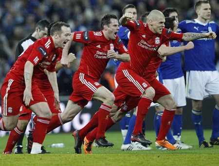 Liverpool & Carling Cup: Chiếc cúp nhỏ mang ý nghĩa lớn - 1 Liverpool & Carling Cup: Chiếc cúp nhỏ mang ý nghĩa lớn - 1