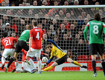 90 phút thảm kịch của MU tại Old Trafford