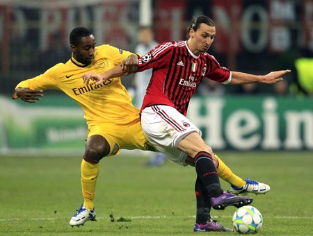 "Tam tấu" Boateng - Robinho - Ibrahimovic giúp Milan nghiền nát Arsenal - 3 "Tam tấu" Boateng - Robinho - Ibrahimovic giúp Milan nghiền nát Arsenal - 3
