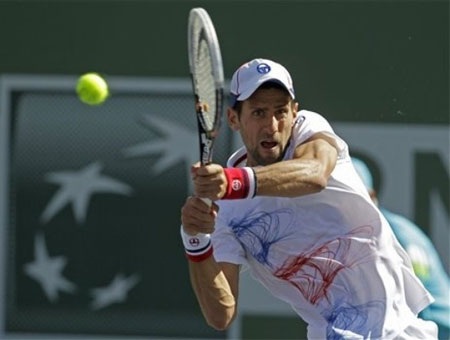 Djokovic dễ dàng đi tiếp, hàng loạt các “Sao” bị loại - 1 Djokovic dễ dàng đi tiếp, hàng loạt các “Sao” bị loại