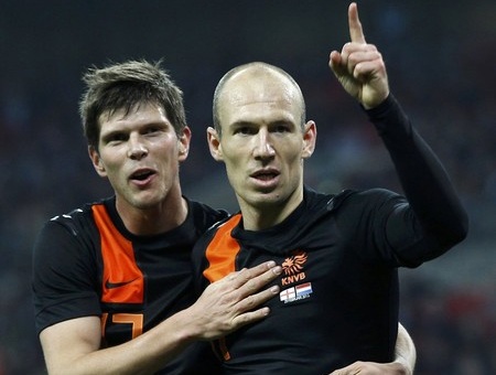 Cú đúp của Robben khiến tuyển Anh ôm hận trước Hà Lan - 1 Cú đúp của Robben khiến tuyển Anh ôm hận trước Hà Lan
