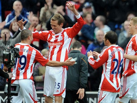 Toàn cảnh vòng 32 Premier League