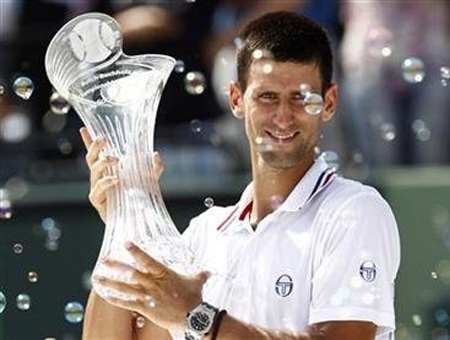 Djokovic “trả thù” được Murray để lần thứ 3 vô địch - 1 Djokovic “trả thù” được Murray để lần thứ 3 vô địch