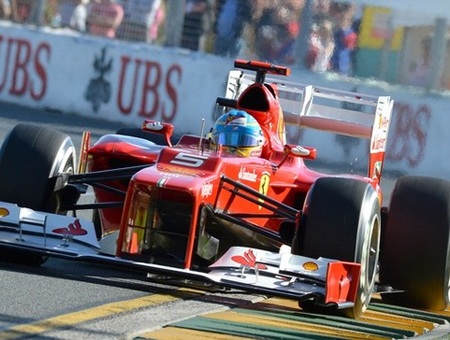Hamilton giành Pole tại Grand Prix Australia - 2 Hamilton giành Pole tại Grand Prix Australia