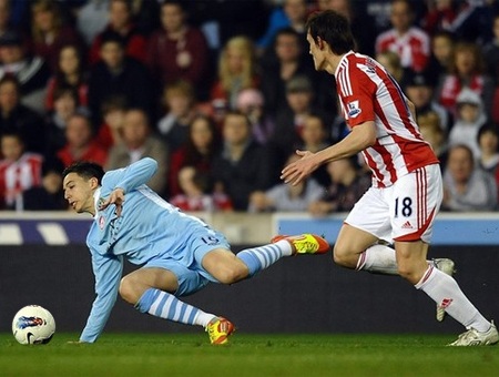Toàn cảnh trận hòa đau đớn của Man City - 7 Toàn cảnh trận hòa đau đớn của Man City