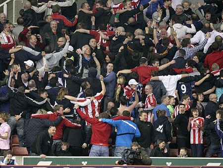Toàn cảnh trận hòa đau đớn của Man City - 10 Toàn cảnh trận hòa đau đớn của Man City