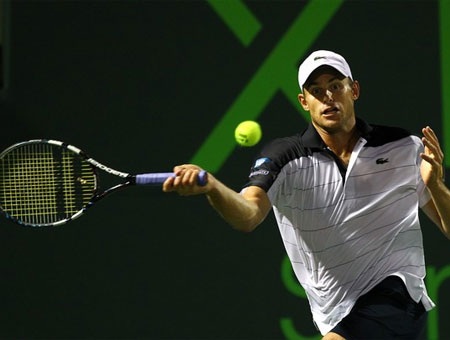 Federer bị Roddick hạ knock-out ngay tại vòng 3 - 2 Federer bị Roddick hạ knock-out ngay tại vòng 3