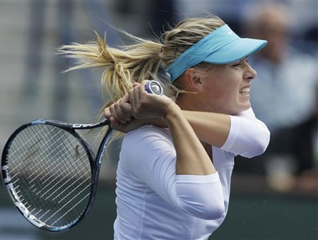 Azarenka tiếp tục chinh phục thành công cúp BNP Paribas Open - 3 Azarenka tiếp tục chinh phục thành công cúp BNP Paribas Open