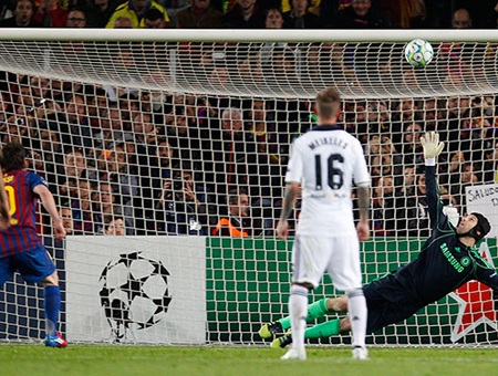 Những cung bậc cảm xúc trong 90 phút tại Nou Camp