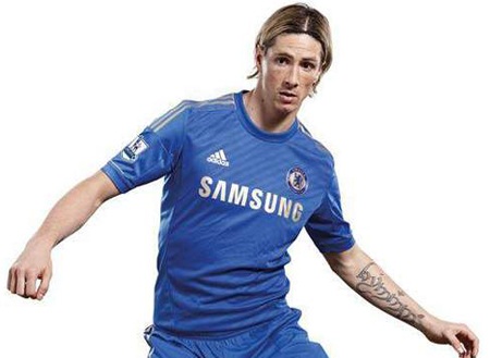 Chelsea ra mắt trang phục thi đấu mùa 2012/13 - 3 Chelsea ra mắt trang phục thi đấu mùa 2012/13