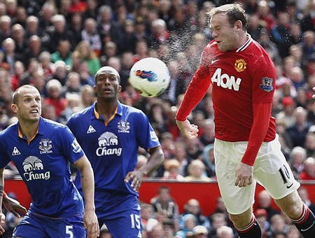 Rooney xô đổ kỷ lục ghi bàn của G.Best & D.Viollet - 3 Rooney xô đổ kỷ lục ghi bàn của G.Best & D.Viollet
