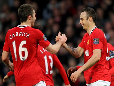 MU cần duy trì khoảng cách 8 điểm với Man City - 2 MU cần duy trì khoảng cách 8 điểm với Man City