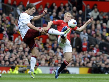 Rooney lập cú đúp, MU thắng “4 sao” trước Aston Villa - 2 Rooney lập cú đúp, MU thắng “4 sao” trước Aston Villa